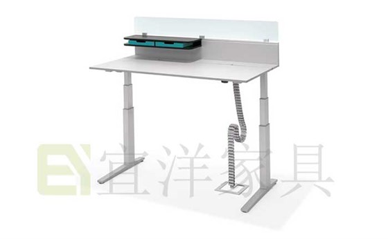 隨著時(shí)代的發(fā)展，越來(lái)越多的人都采用智能辦公家具了，這樣子的話，可能也有一些公司，尤其是一些高端的企業(yè)更是如此，他們知道反正自己都是可以賺到十分多少錢(qián)，那為什么不能好好地把這些錢(qián)弄到自己的身上呢